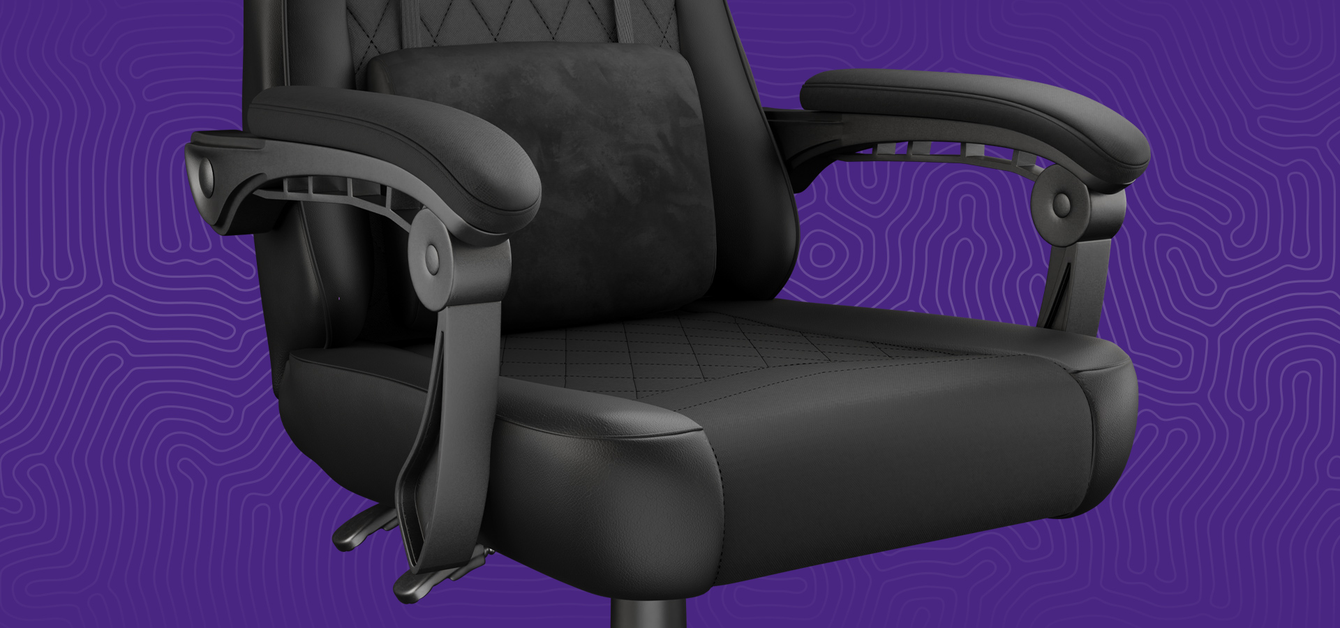 Czarny fotel gamingowy z wyściełanym siedziskiem i regulowanymi podłokietnikami na fioletowym tle