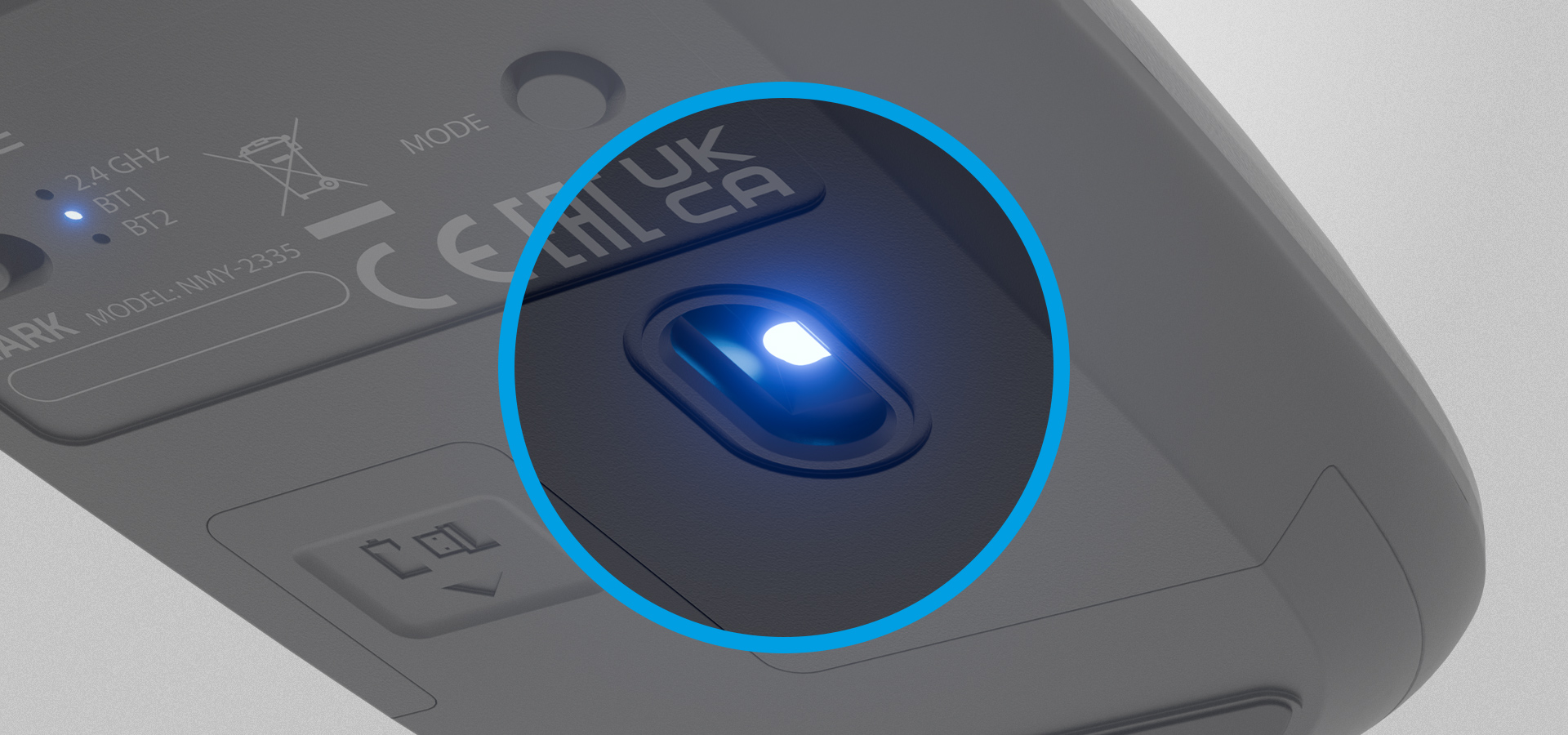 Mysz bezprzewodowa z małą kontrolką wskazującą stan zasilania i ustawienia połączenia