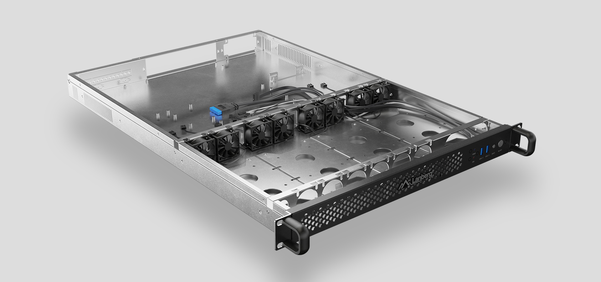 Obudowa serwerowa E-ATX firmy Lanberg, konstrukcja rack 1U, wyposażona w wewnętrzne wentylatory i solidną metalową konstrukcję